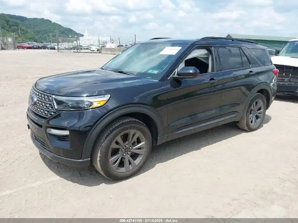 1FMSK8DH5NGC31312 2022 FORD EXPLORER - Image 2