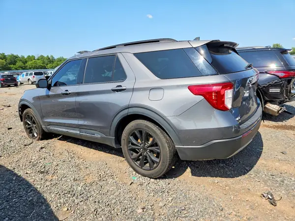 1FMSK8DH5NGC34789 2022 FORD EXPLORER - Image 2