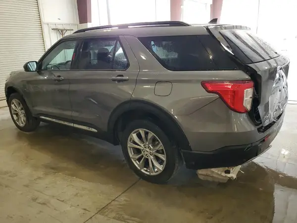 1FMSK8DH5NGC47400 2022 FORD EXPLORER - Image 2