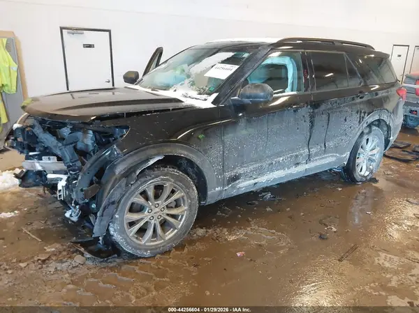 1FMSK8DH5PGB31715 2023 FORD EXPLORER - Image 2