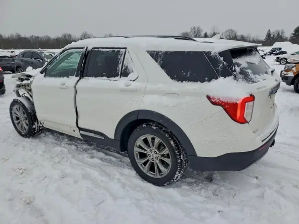 1FMSK8DH5RGA56761 2024 FORD EXPLORER - Image 2