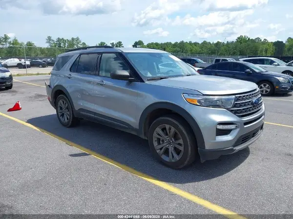 1FMSK8DH6MGC13061 2021 FORD EXPLORER - Image 1