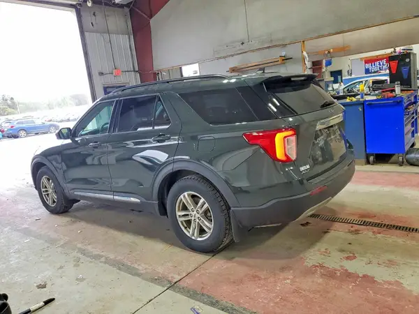 1FMSK8DH6MGC45329 2021 FORD EXPLORER - Image 2
