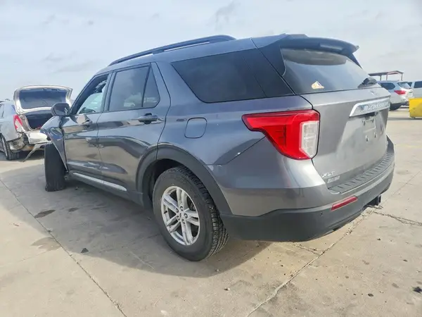 1FMSK8DH6MGC47629 2021 FORD EXPLORER - Image 2