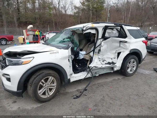 1FMSK8DH6NGA37792 2022 FORD EXPLORER - Image 2