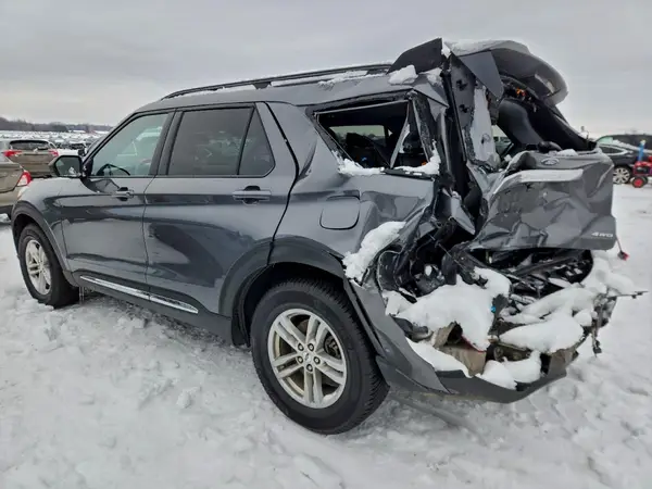 1FMSK8DH6NGA55807 2022 FORD EXPLORER - Image 2