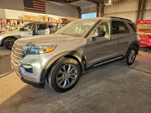 1FMSK8DH6NGA61381 2022 FORD EXPLORER - Image 1