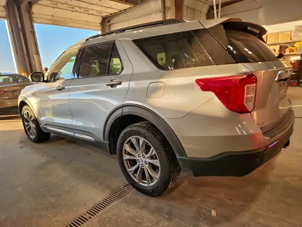 1FMSK8DH6NGA61381 2022 FORD EXPLORER - Image 2