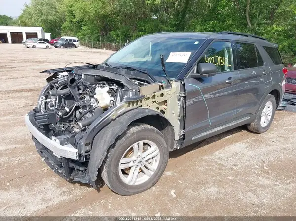 1FMSK8DH6NGA69352 2022 FORD EXPLORER - Image 2