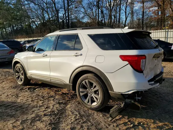 1FMSK8DH6NGA99077 2022 FORD EXPLORER - Image 2