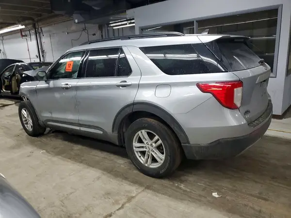 1FMSK8DH6NGB18355 2022 FORD EXPLORER - Image 2