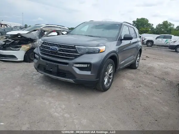 1FMSK8DH6NGB18937 2022 FORD EXPLORER - Image 2