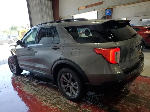 1FMSK8DH6NGB91239 2022 FORD EXPLORER - Image 2