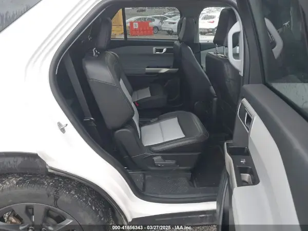 1FMSK8DH6NGC07066 2022 FORD EXPLORER - Image 8