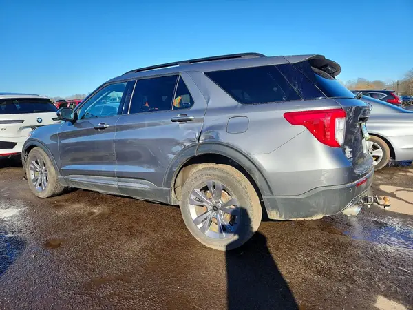 1FMSK8DH6NGC09786 2022 FORD EXPLORER - Image 2