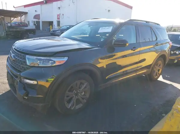 1FMSK8DH6NGC12557 2022 FORD EXPLORER - Image 2