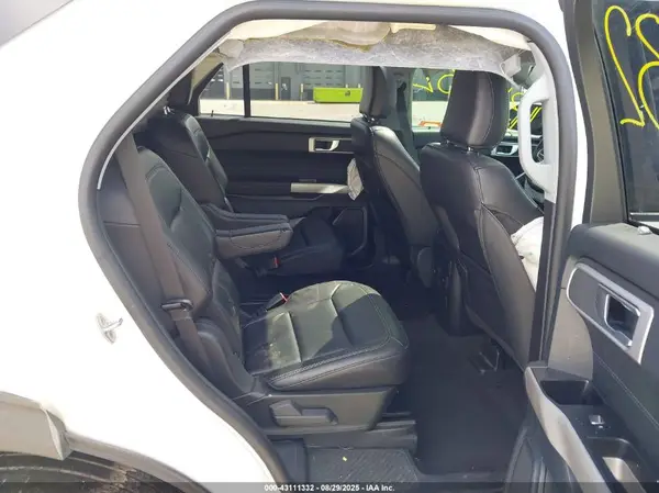 1FMSK8DH6PGA76305 2023 FORD EXPLORER - Image 8