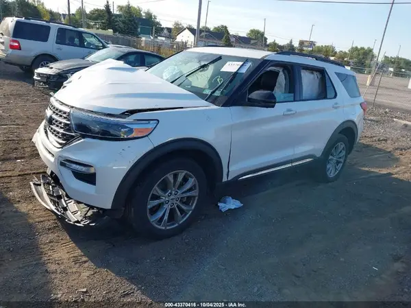 1FMSK8DH6PGB67638 2023 FORD EXPLORER - Image 2