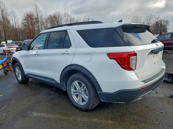1FMSK8DH6RGA05690 2024 FORD EXPLORER - Image 2