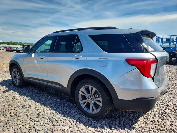 1FMSK8DH6RGA56297 2024 FORD EXPLORER - Image 2
