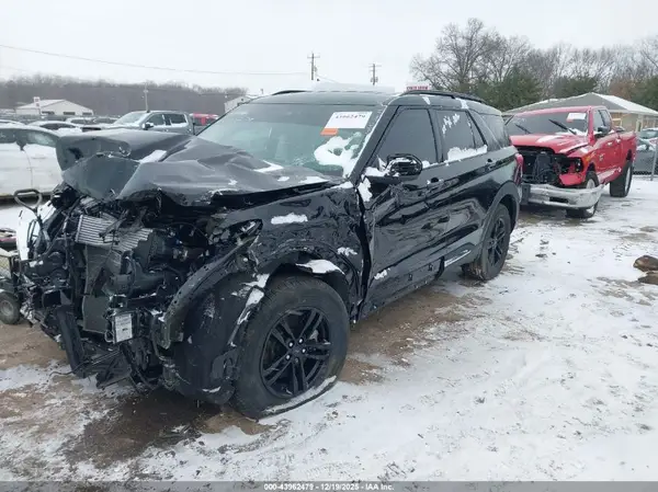1FMSK8DH6RGA79708 2024 FORD EXPLORER - Image 2