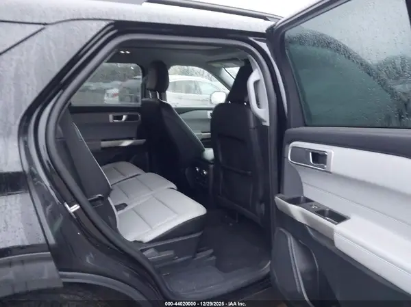 1FMSK8DH7MGA48315 2021 FORD EXPLORER - Image 8