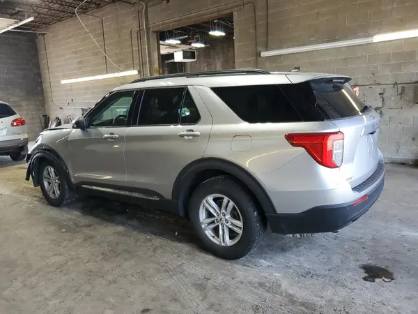 1FMSK8DH7MGA51859 2021 FORD EXPLORER - Image 2