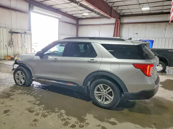 1FMSK8DH7MGA54423 2021 FORD EXPLORER - Image 2