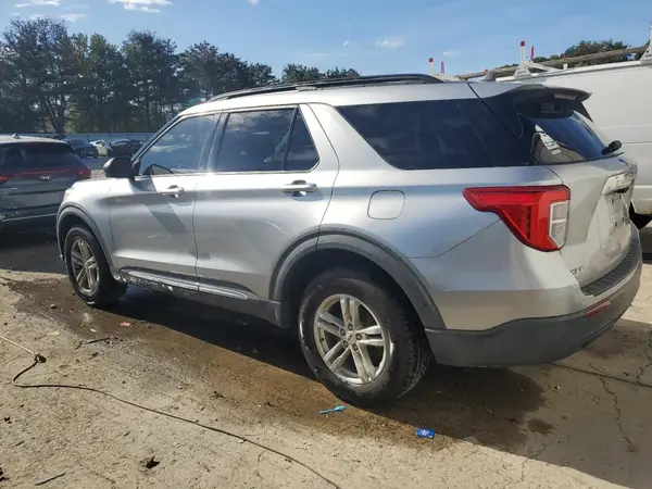 1FMSK8DH7MGA76616 2021 FORD EXPLORER - Image 2