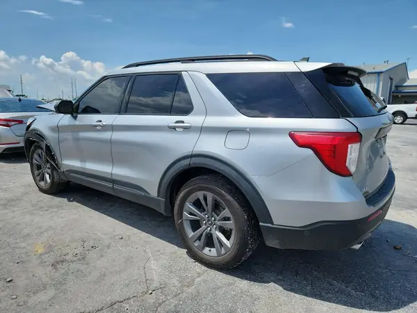 1FMSK8DH7MGB31789 2021 FORD EXPLORER - Image 2