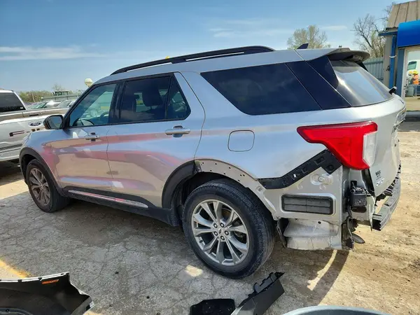 1FMSK8DH7MGC01887 2021 FORD EXPLORER - Image 2