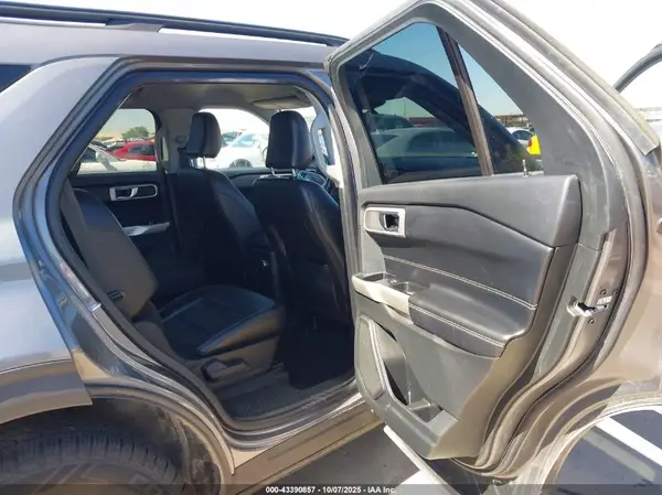 1FMSK8DH7NGA13338 2022 FORD EXPLORER - Image 8