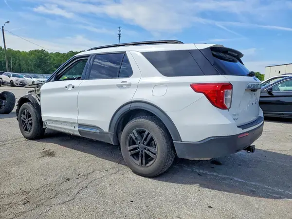 1FMSK8DH7NGA26610 2022 FORD EXPLORER - Image 2