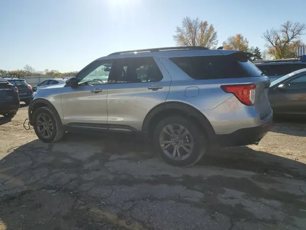 1FMSK8DH7NGA54469 2022 FORD EXPLORER - Image 2