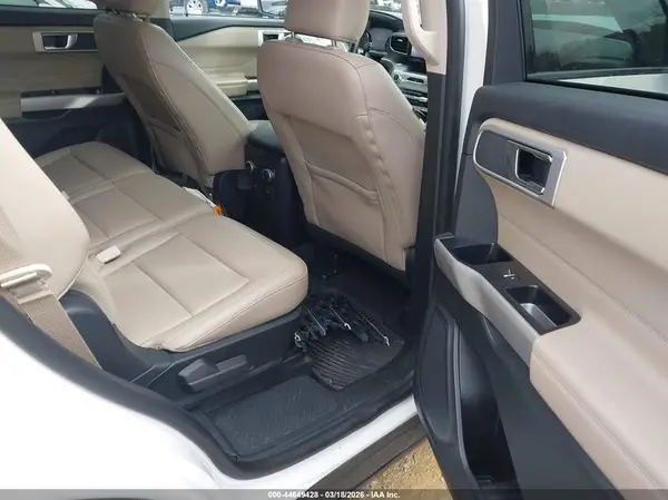 1FMSK8DH7NGB11446 2022 FORD EXPLORER - Image 8