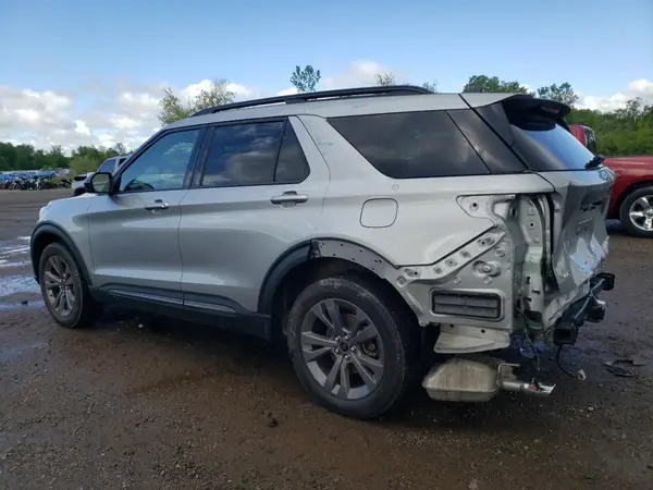 1FMSK8DH7NGB94067 2022 FORD EXPLORER - Image 2