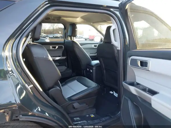 1FMSK8DH7PGA94215 2023 FORD EXPLORER - Image 8