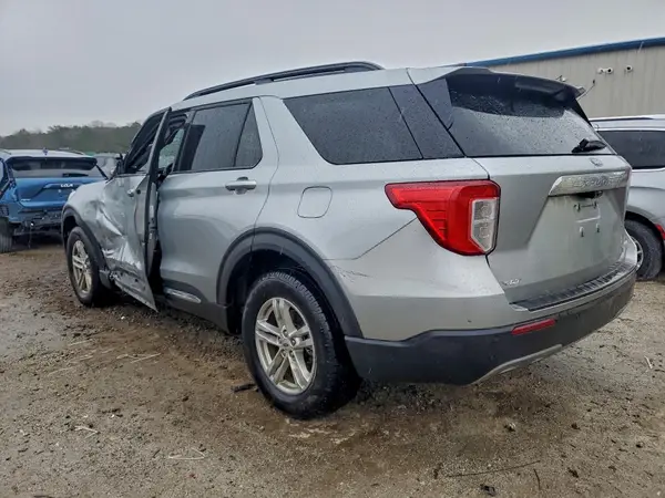 1FMSK8DH7RGA03219 2024 FORD EXPLORER - Image 2