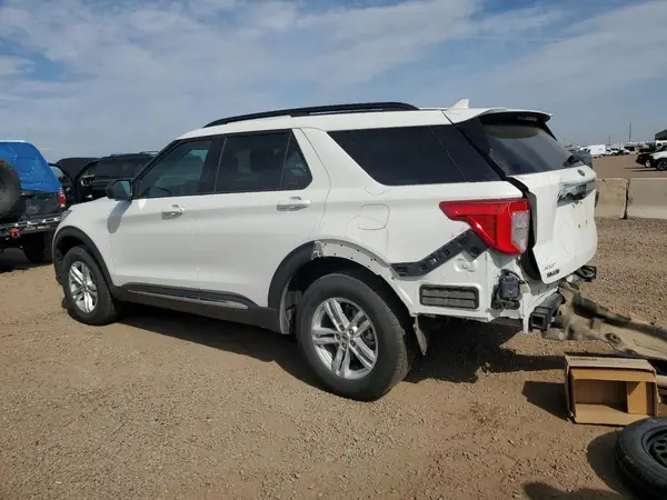 1FMSK8DH7RGA09327 2024 FORD EXPLORER - Image 2