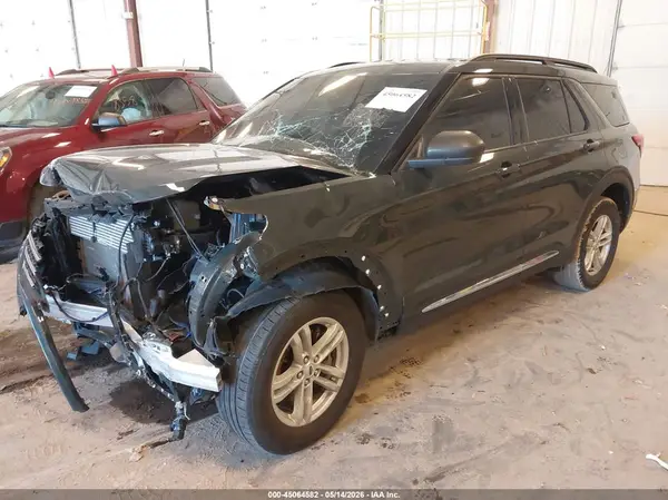 1FMSK8DH7RGA57460 2024 FORD EXPLORER - Image 2