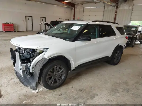 1FMSK8DH7RGA63405 2024 FORD EXPLORER - Image 2