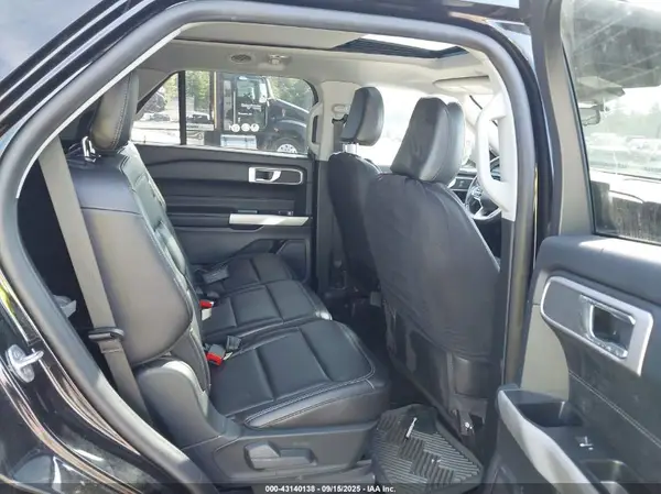 1FMSK8DH8MGA21575 2021 FORD EXPLORER - Image 8