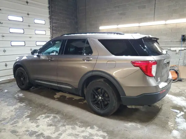 1FMSK8DH8MGB13687 2021 FORD EXPLORER - Image 2