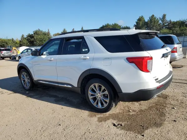 1FMSK8DH8NGA98268 2022 FORD EXPLORER - Image 2