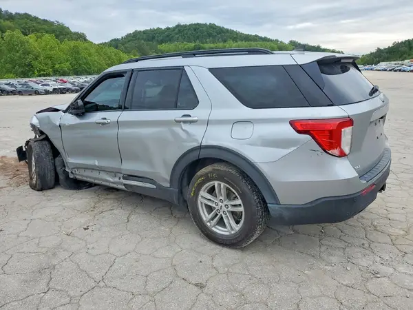 1FMSK8DH8NGB12203 2022 FORD EXPLORER - Image 2