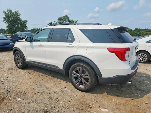 1FMSK8DH8NGB27459 2022 FORD EXPLORER - Image 2