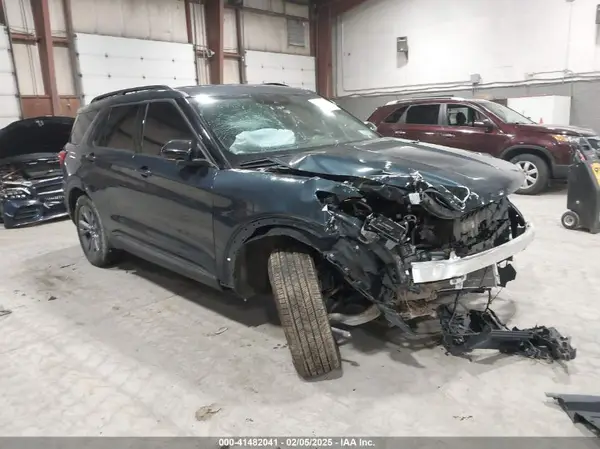 1FMSK8DH8NGB36520 2022 FORD EXPLORER - Image 1