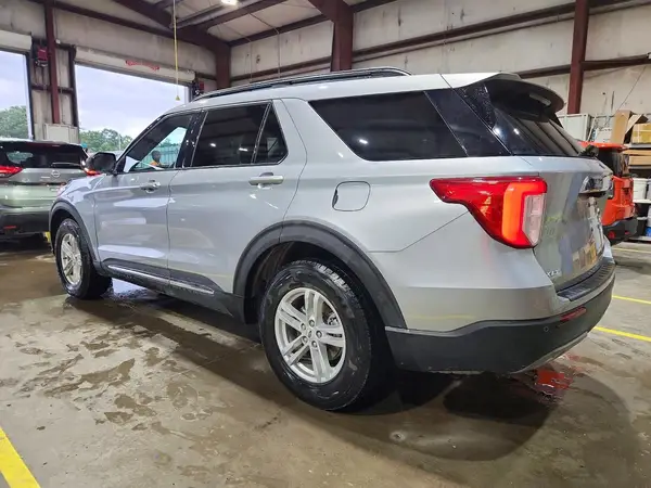1FMSK8DH8PGB74140 2023 FORD EXPLORER - Image 2
