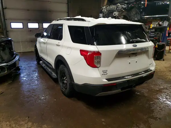1FMSK8DH8RGA08364 2024 FORD EXPLORER - Image 2