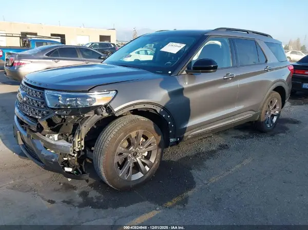 1FMSK8DH8RGA09529 2024 FORD EXPLORER - Image 2